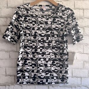 NEW! Disney NBC Jack Skellington Short Sleeve T siz XS LuLaRoe Gigi Black White
